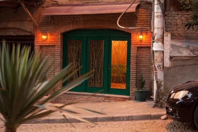 Green Door Tbilisi Ngoại thất bức ảnh